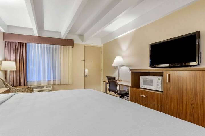 Room 14 of 29